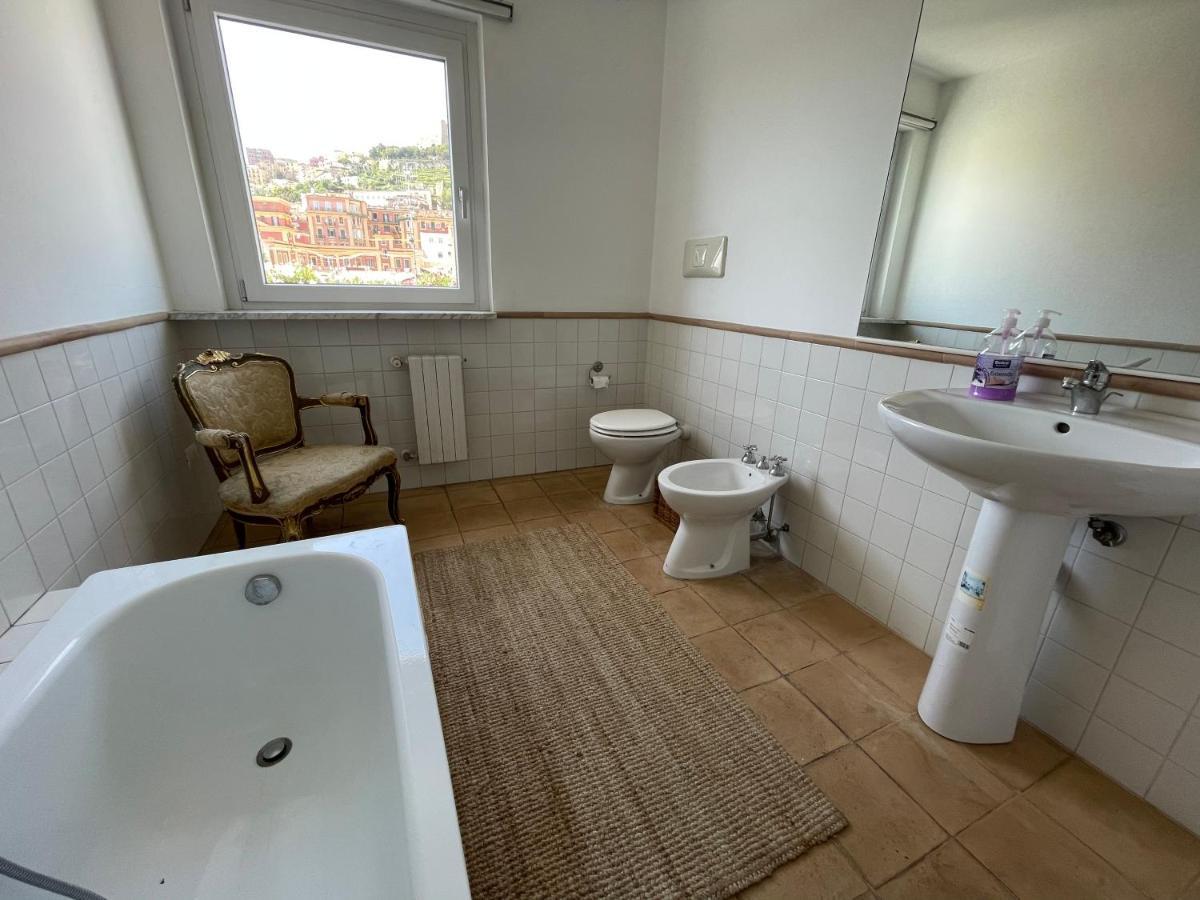 Attico Cedronio Apartment Napoli Bagian luar foto