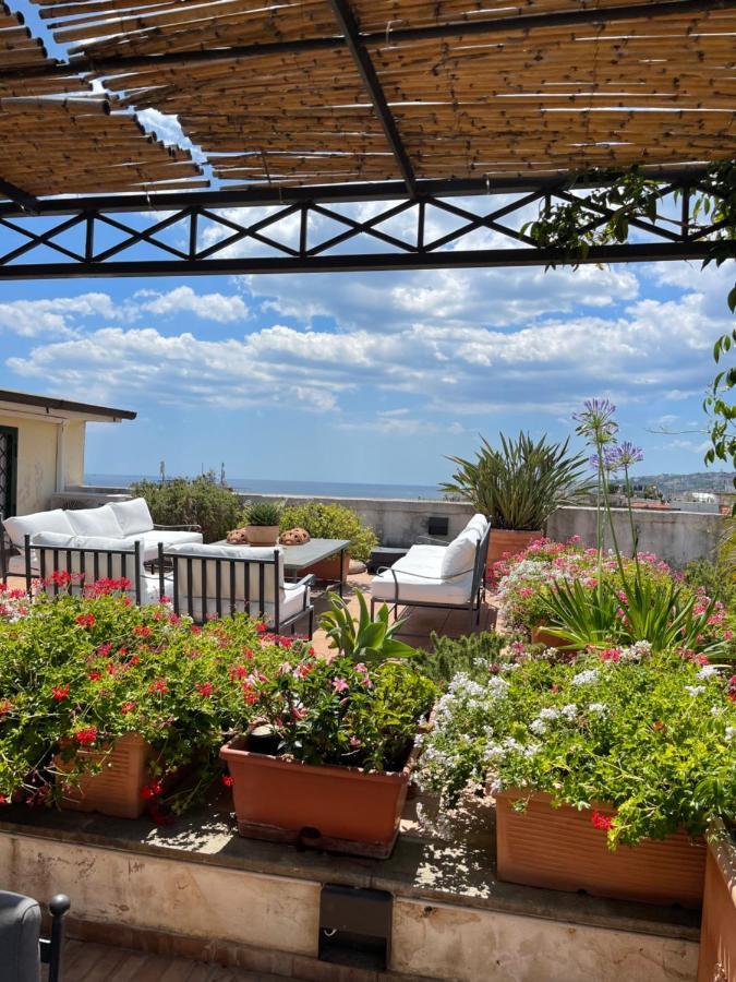 Attico Cedronio Apartment Napoli Bagian luar foto